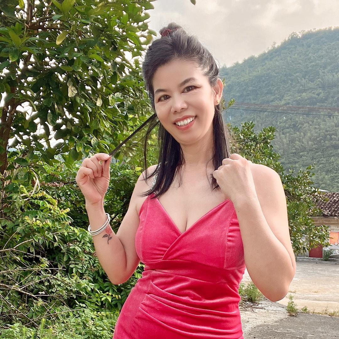 V羊妞小号（晚上22点）
