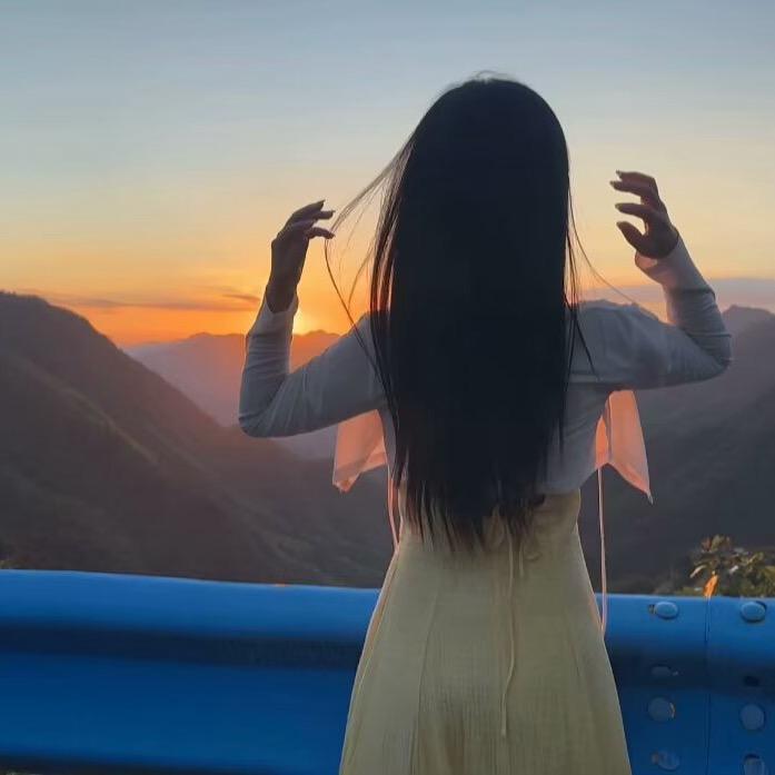 周荔荔💫