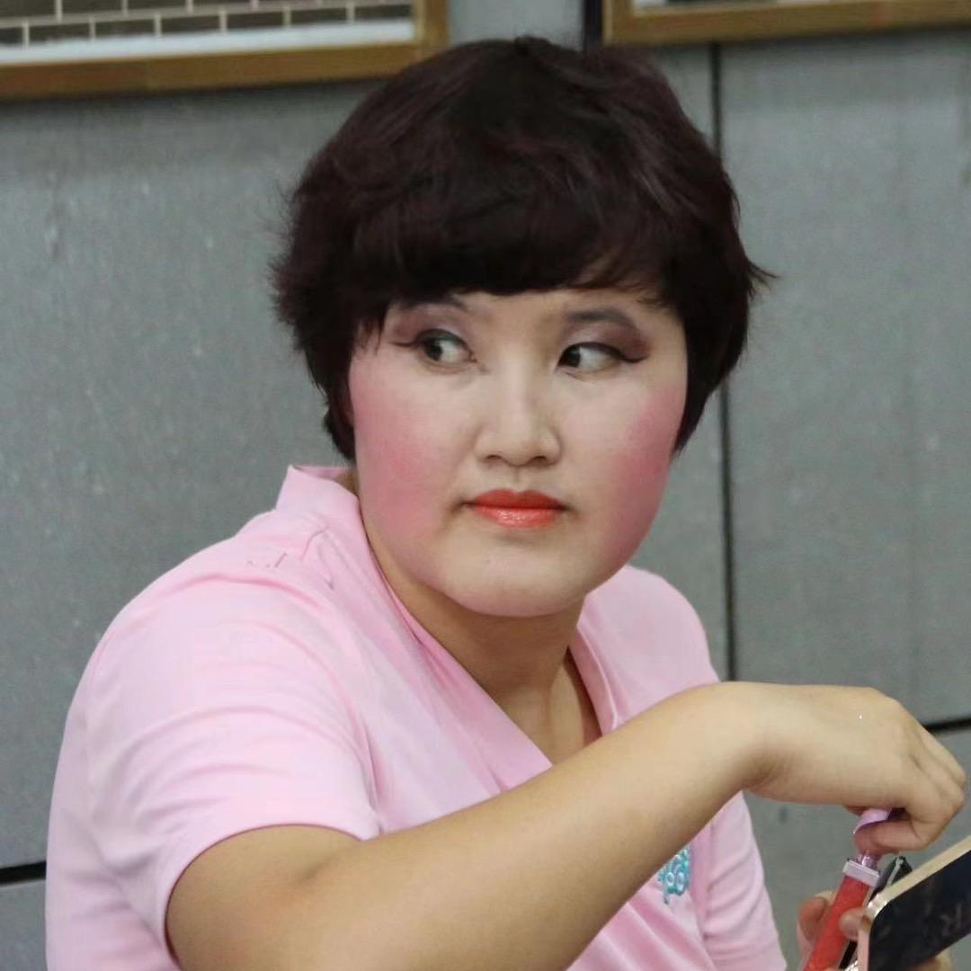 银玲