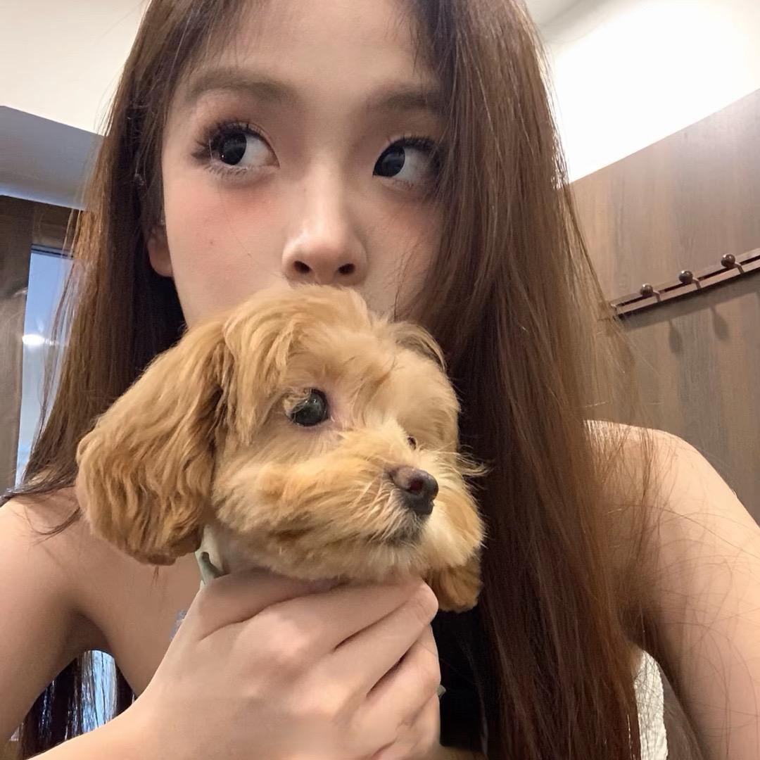 路小雨&.