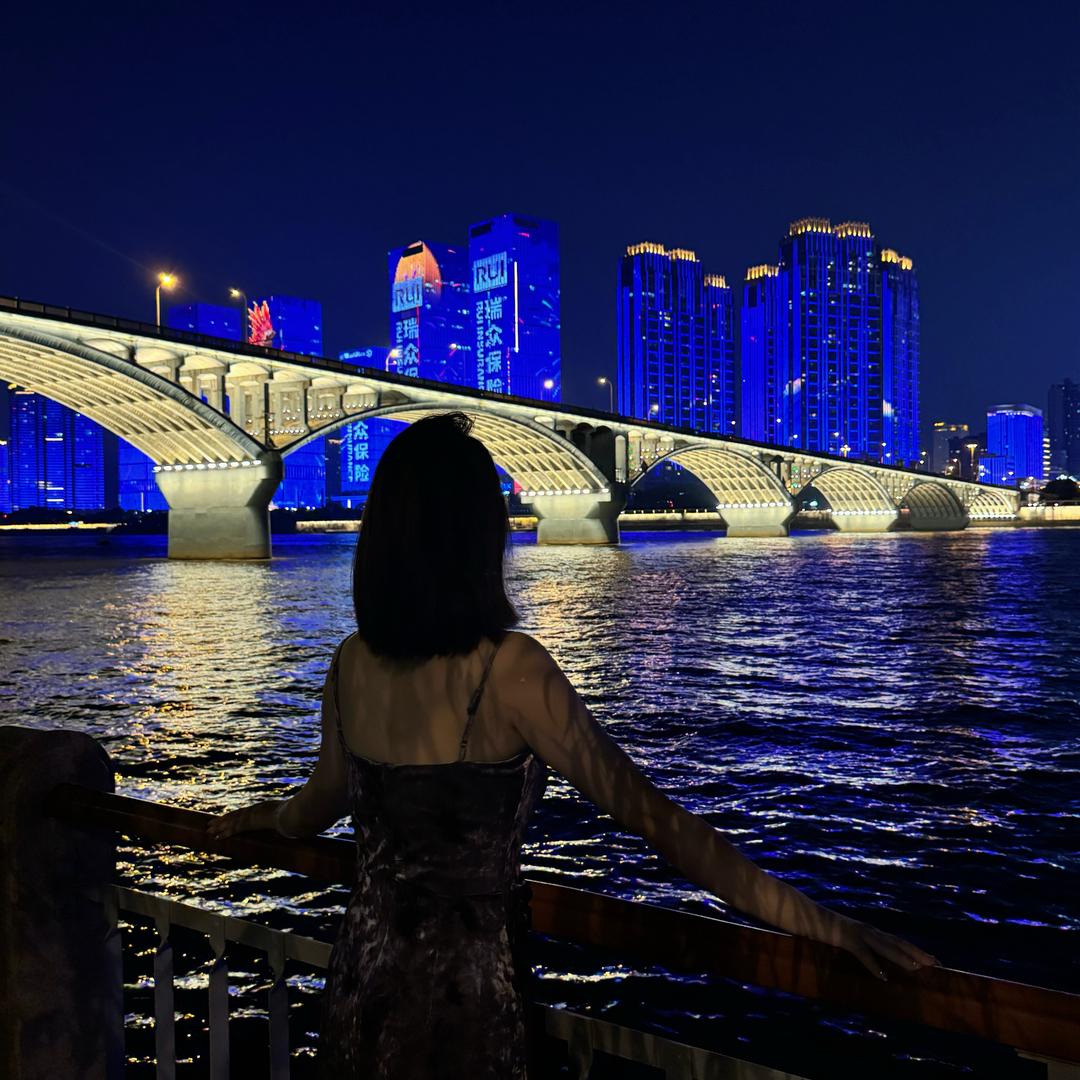 小鱼海棠😈