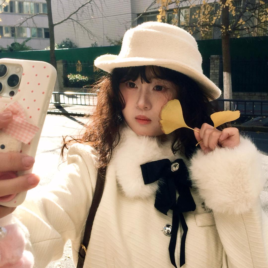 芋泥小菲₍˄·͈༝·͈˄*₎◞ ̑̑