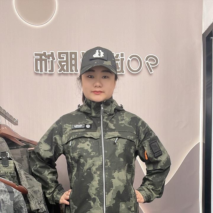 90迷彩服饰