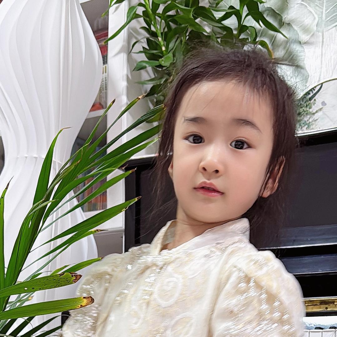 水珠麻麻吖