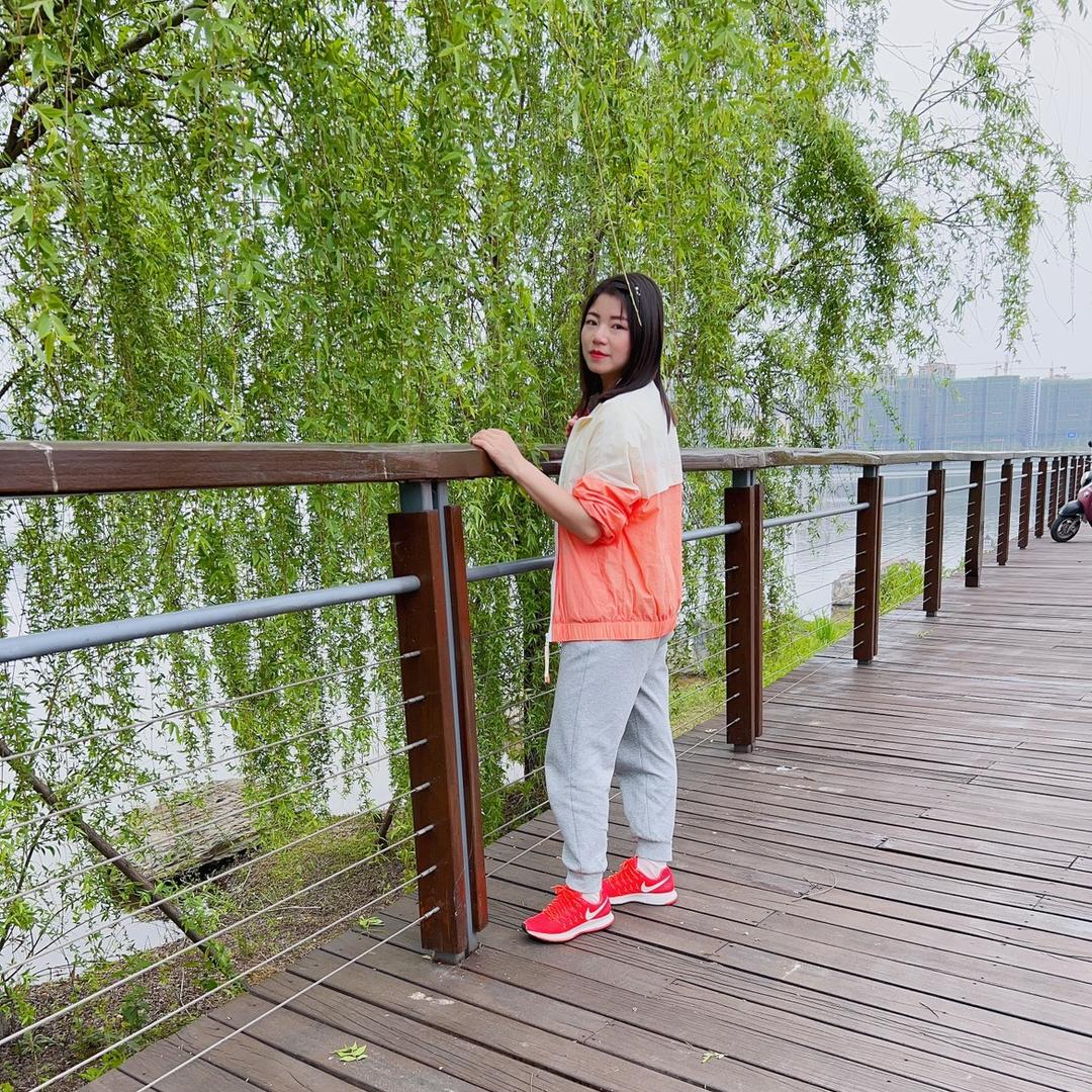 快乐百分白👄