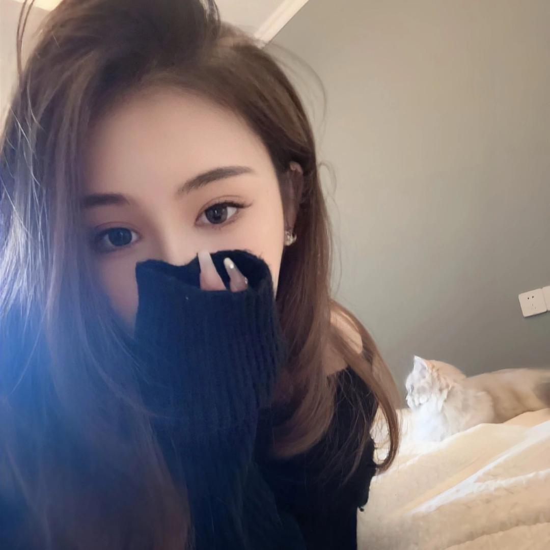 静静͏