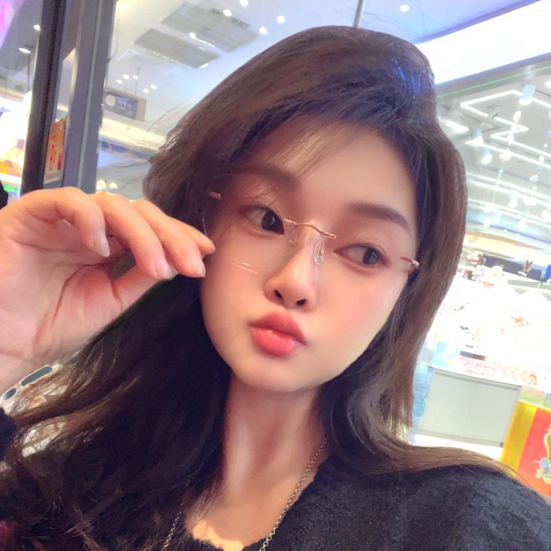 呵唔胡小狐狸🦊