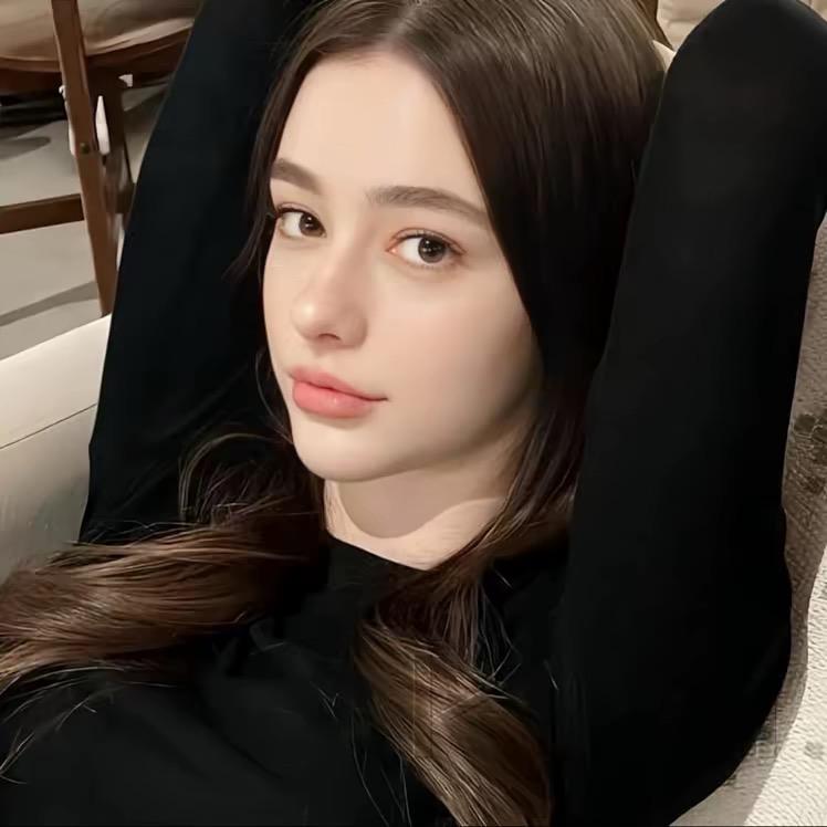 妮妮.