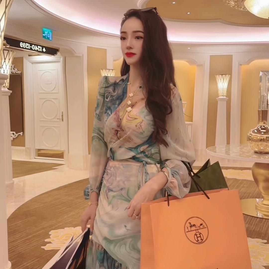 深圳美林凯娜服饰商行
