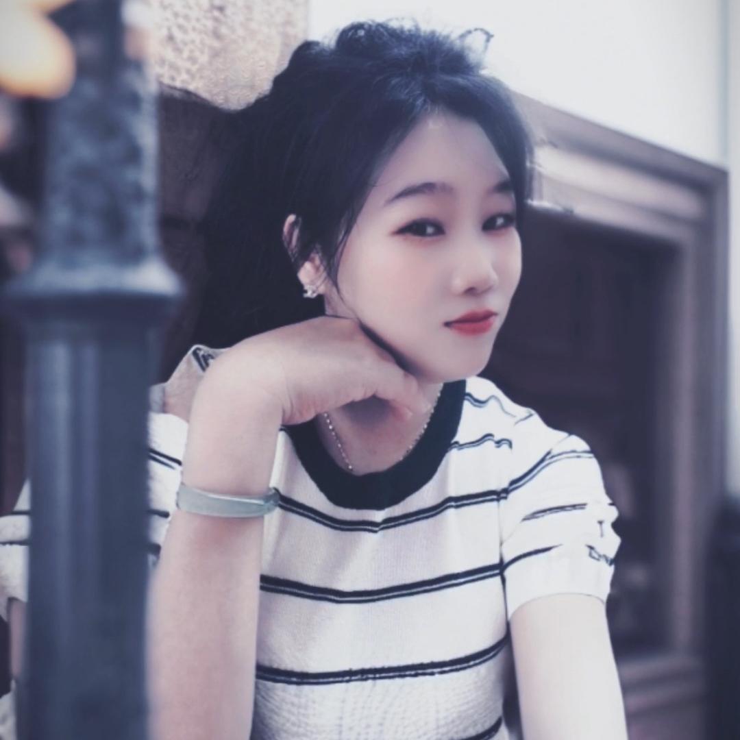 ^_^霞姐姐^_^