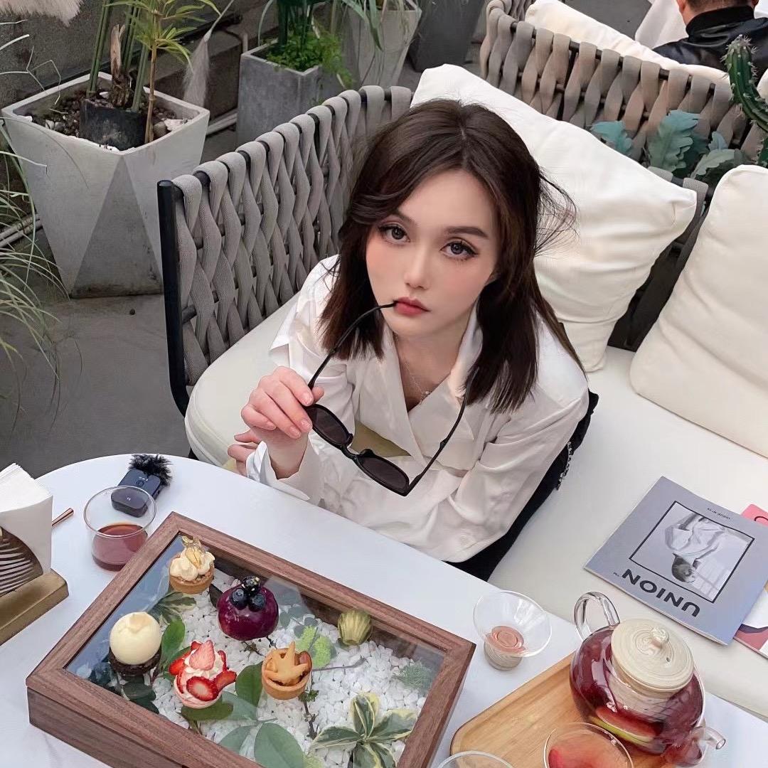 Elena额丽娜