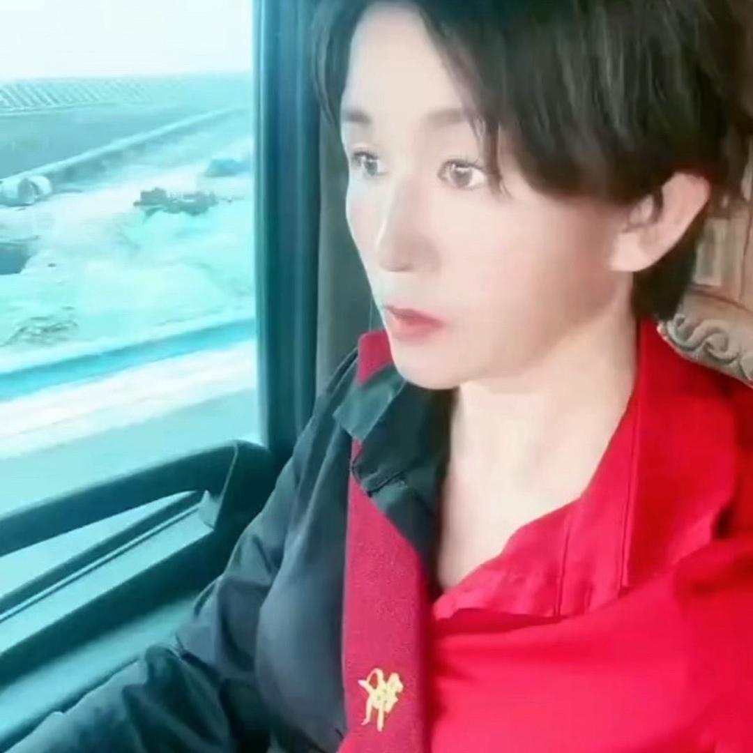 草峰车姐🚗🚎