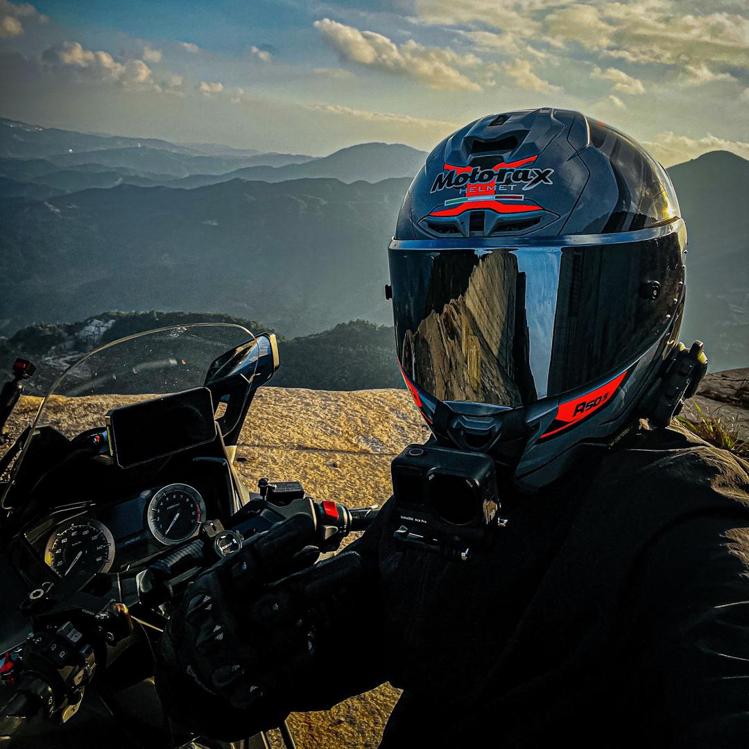 是臭宝呀！🛵💨