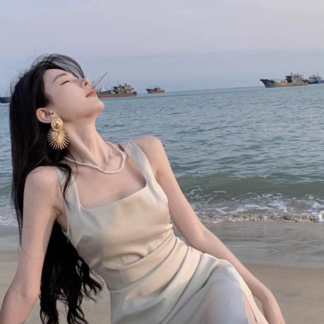 南油吾爱吾衣高奢女装