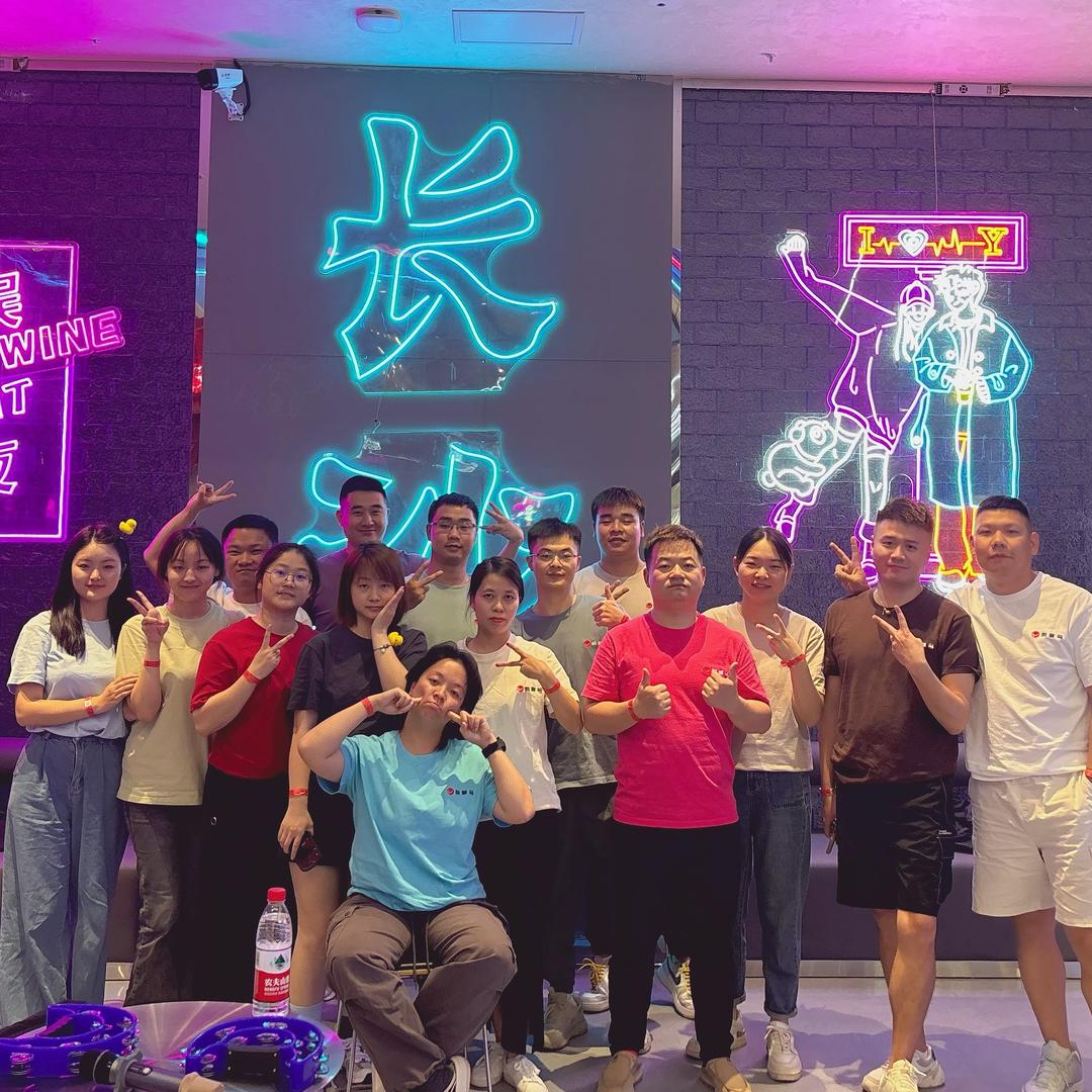 我的逗比同事😅