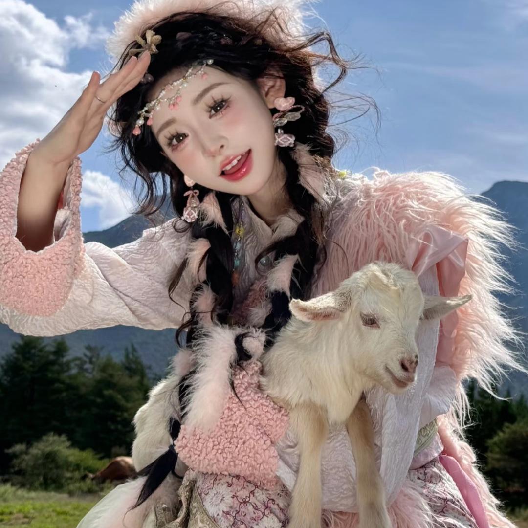 初寻旅拍（丽江摄影店）