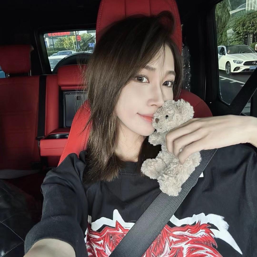 不理理穿搭分享