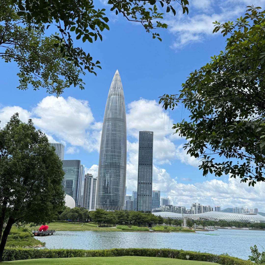深圳南油    小朱