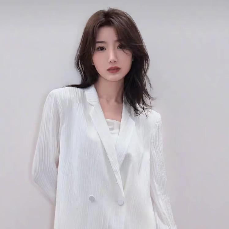 贪吃的小新