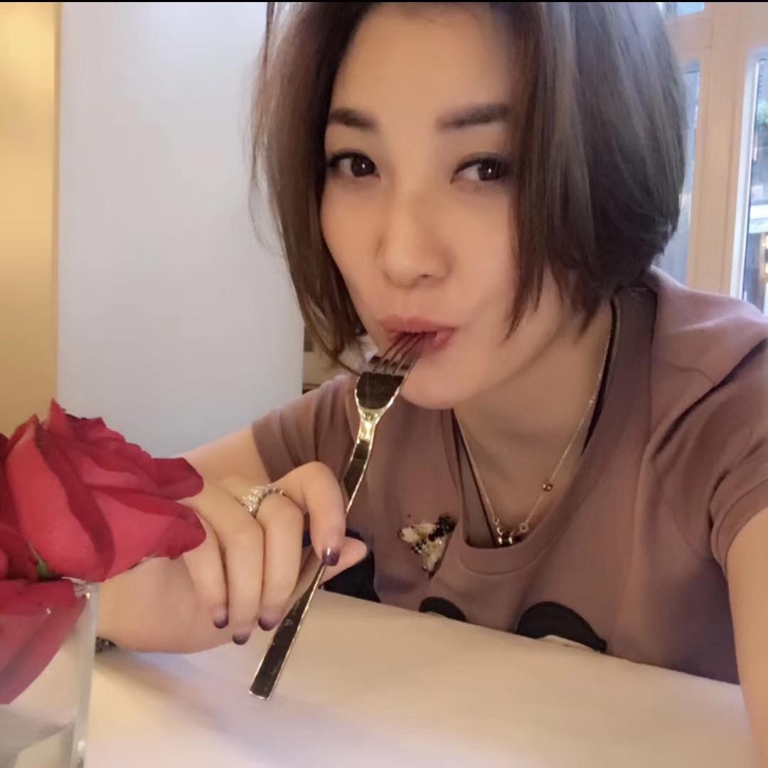 ada凯姐姐