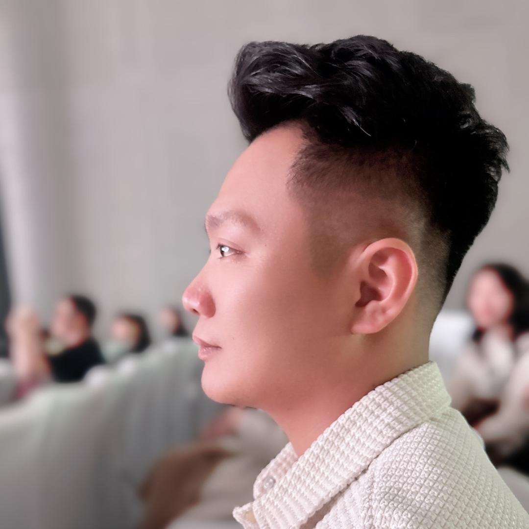 荣森高品质男鞋