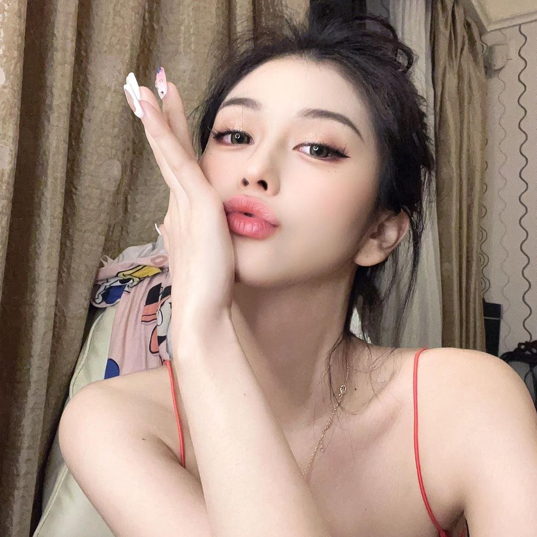 萌涵爆爆