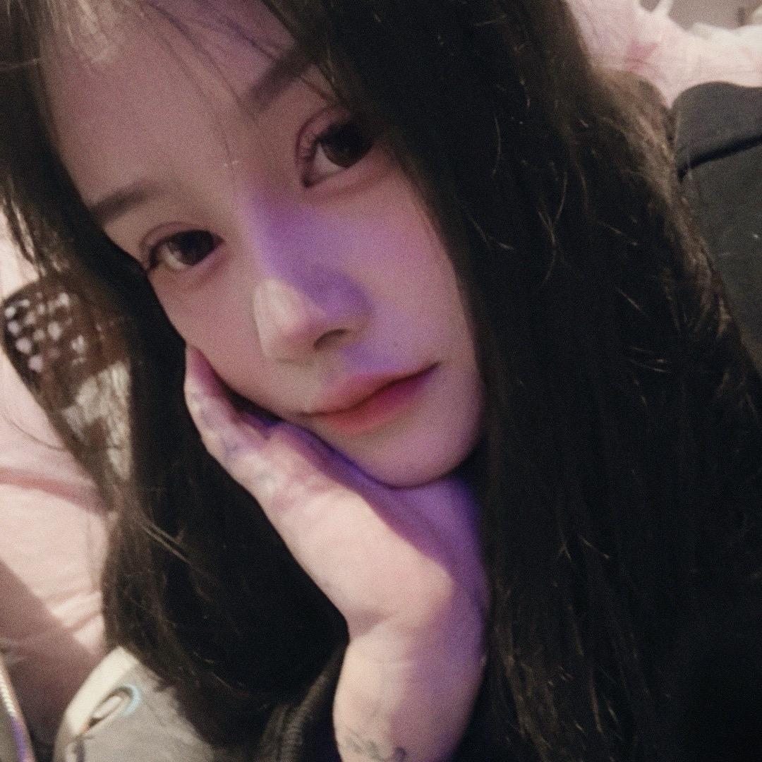 吧唧熊崽-
