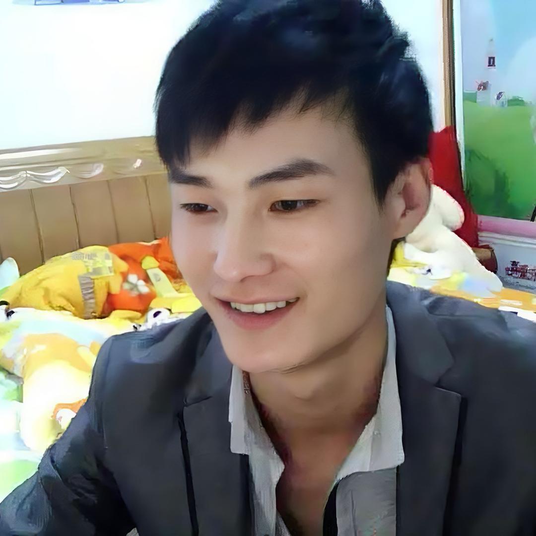 @ 侯恩【承蒙厚爱】