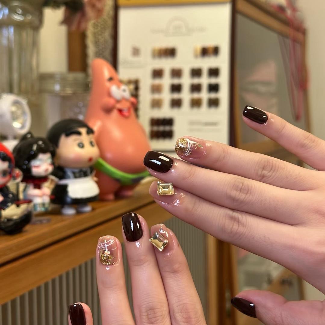 东方新时代一楼丽丽美甲💅