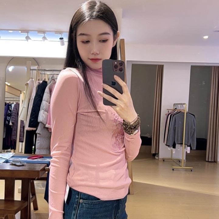静方䒩(he)女装