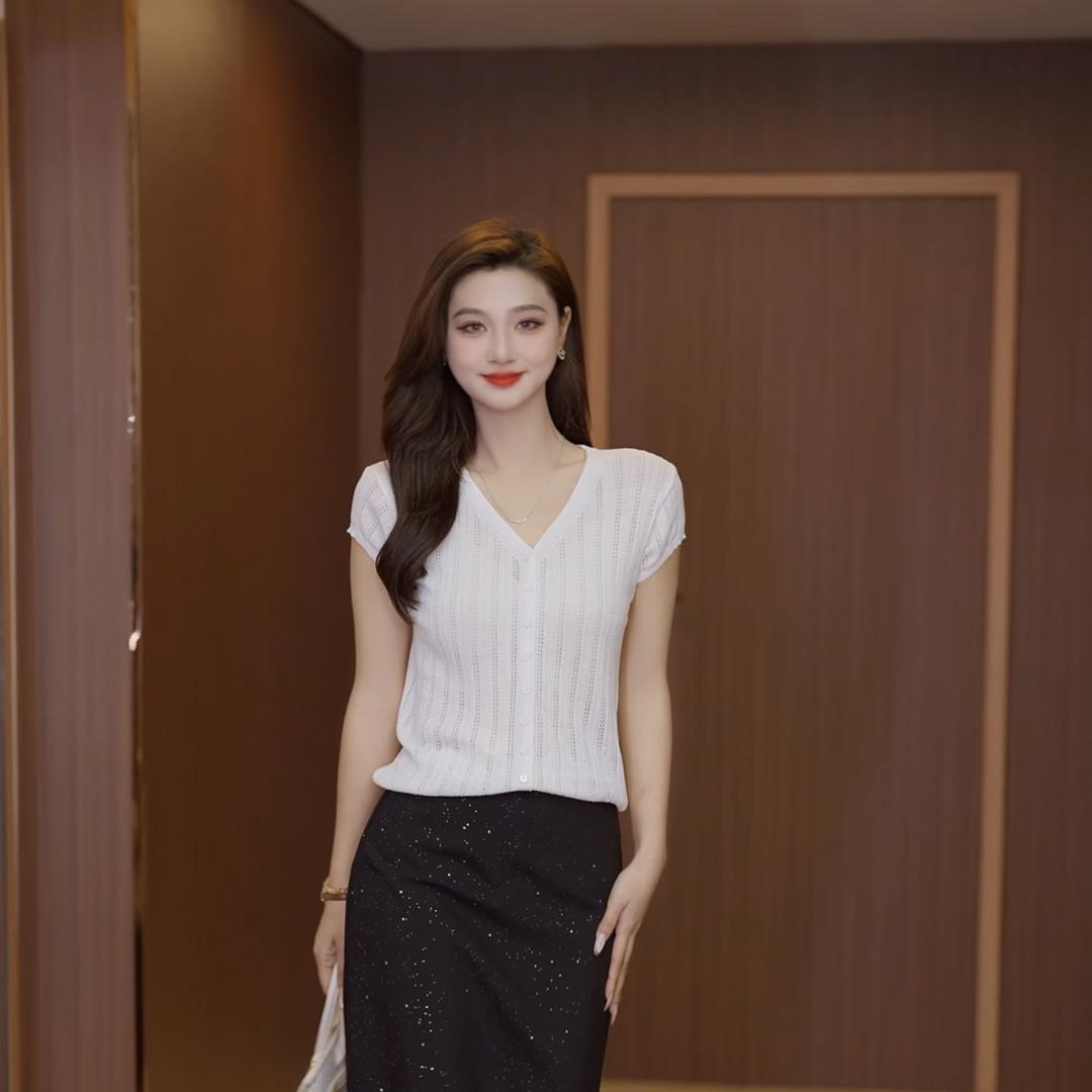 萝娜服饰