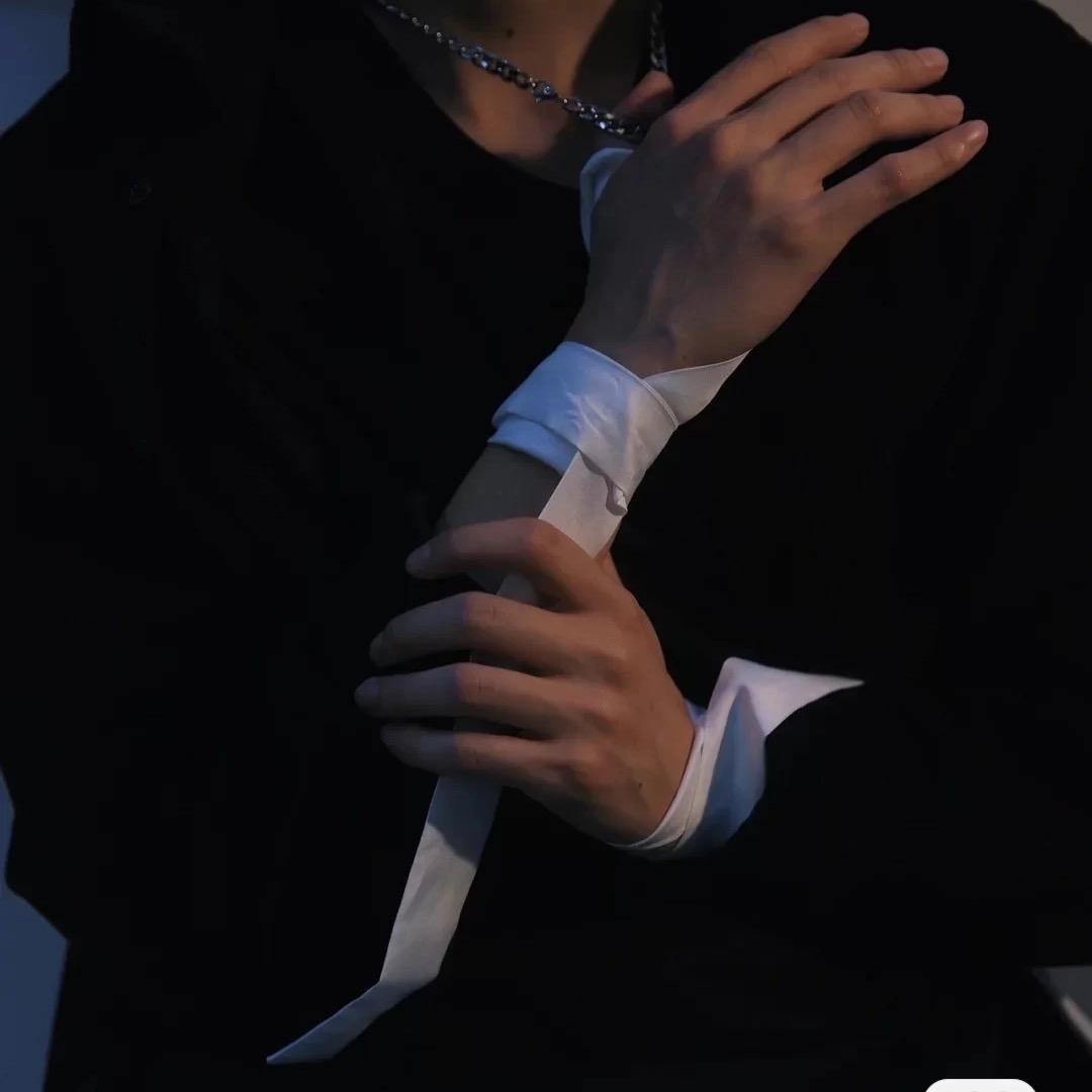 L