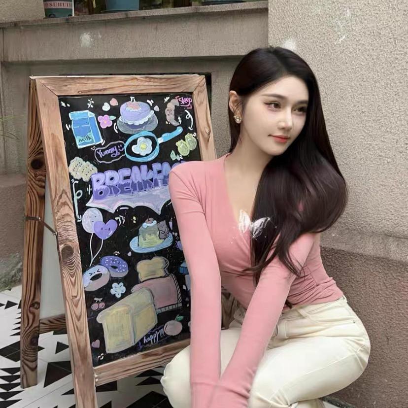 李浣菲、