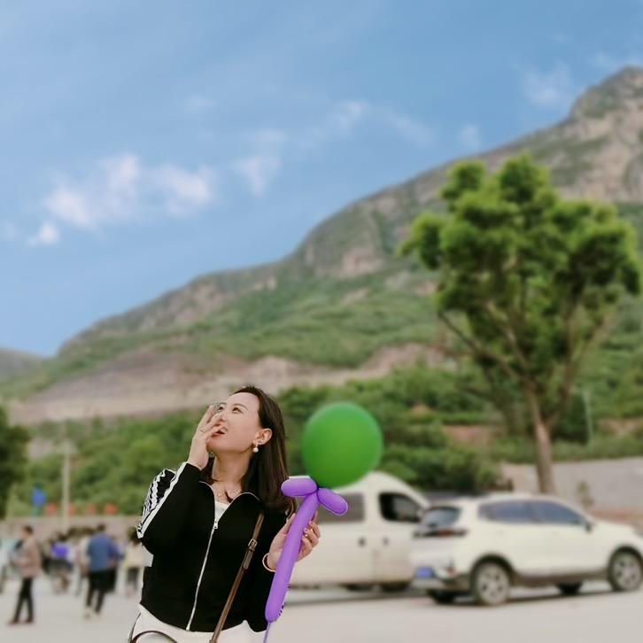 艾美吧美妆阳阳英民花园南门