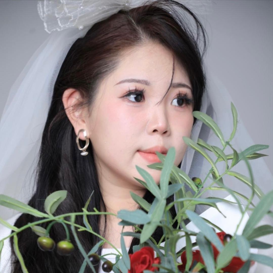 桦南22岁女老板🐷