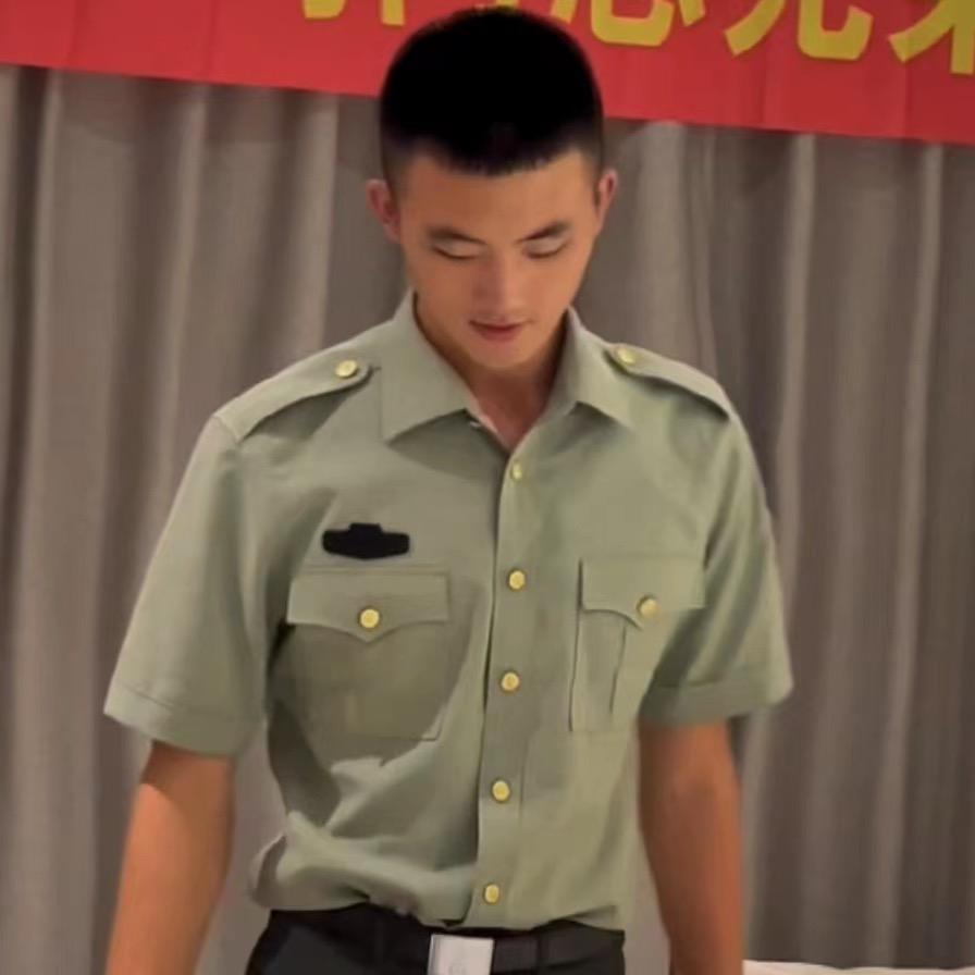 王一鸣.