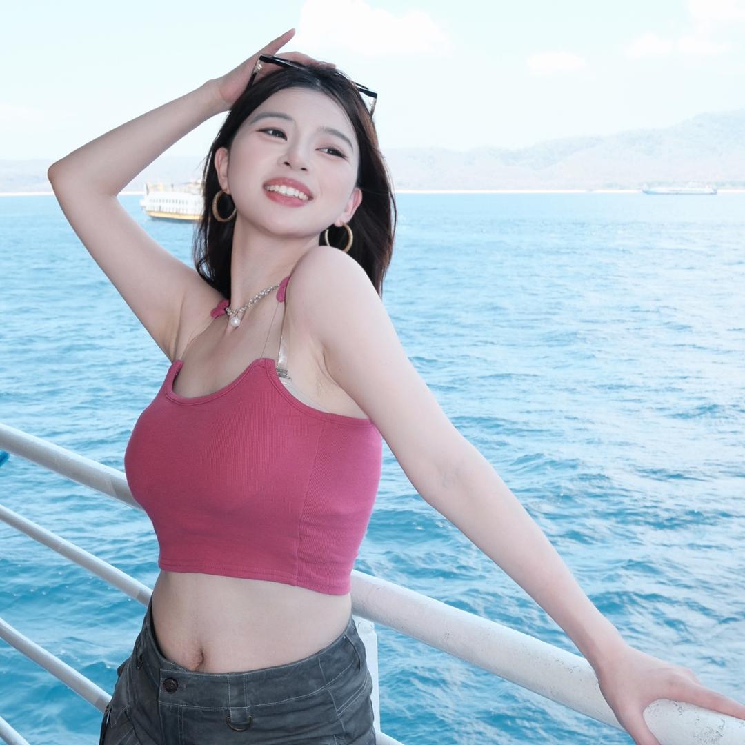 楚楚服饰