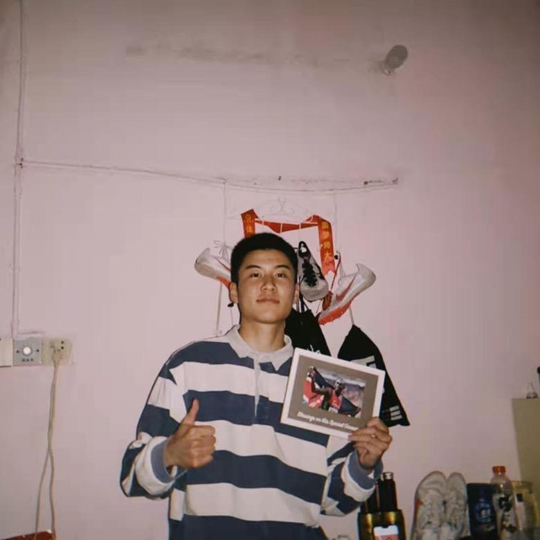 不一样的敖