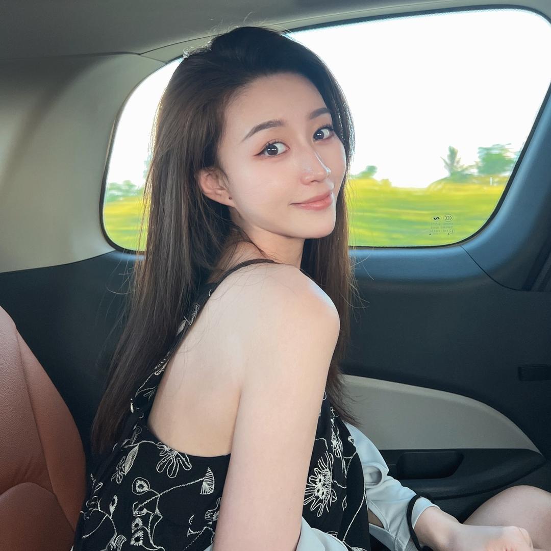 格格子✈️