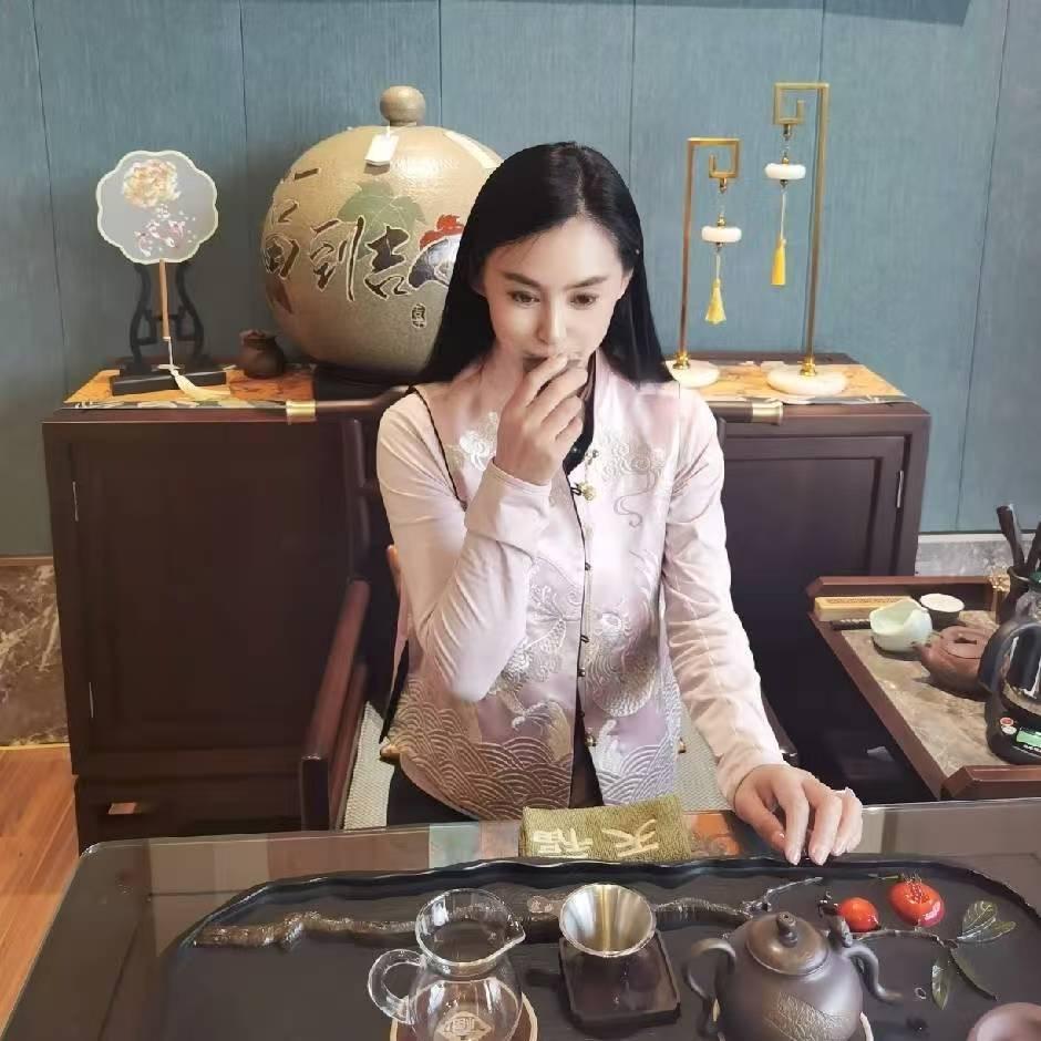 丽润汤岗子踩背按摩