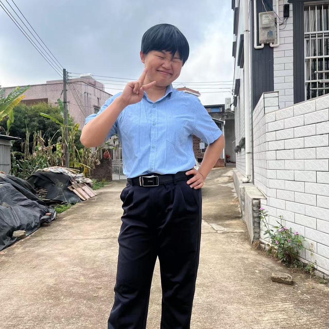 二狗哥笑笑