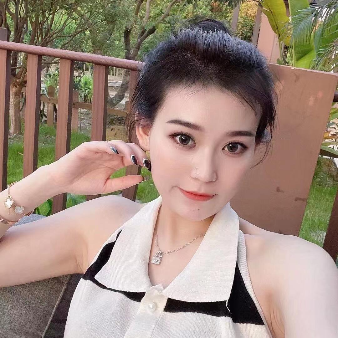 周花花服饰