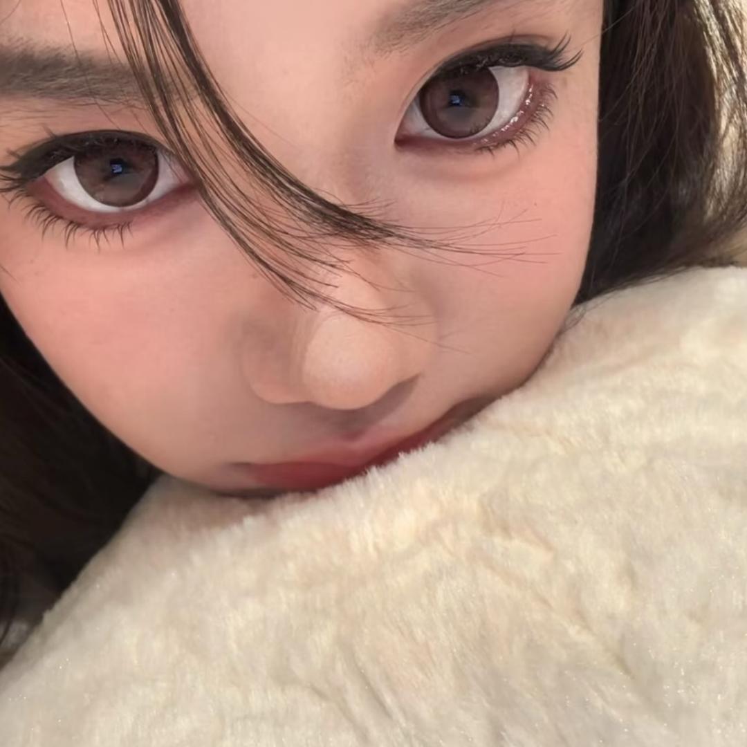 小羊贴贴