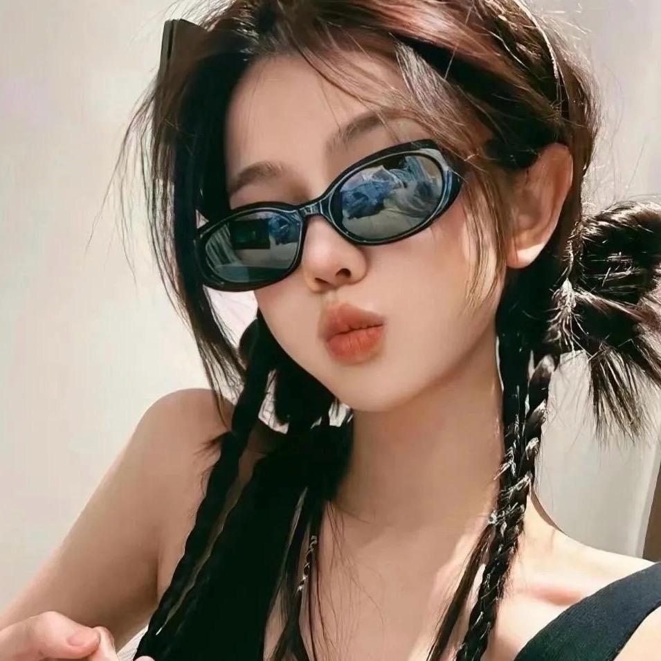 莓莓有点辣