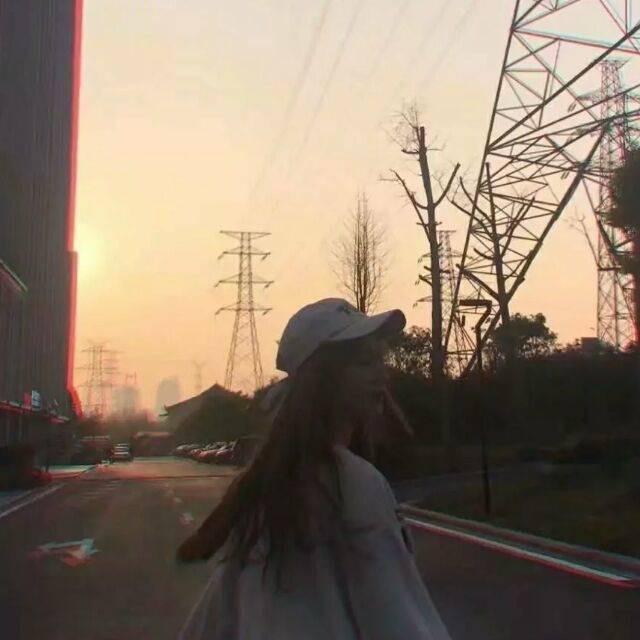 👧