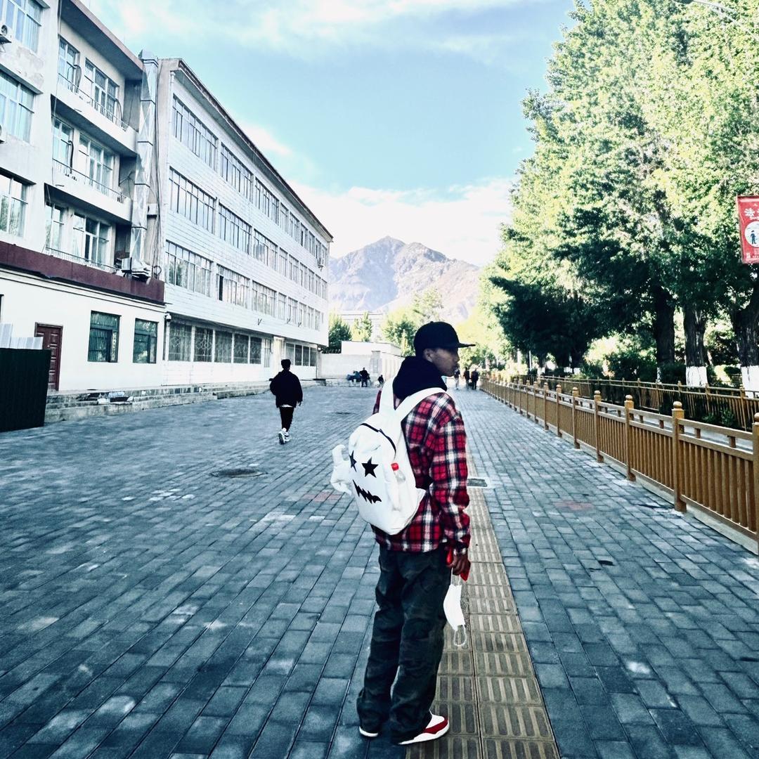 大大怪👾（小号）