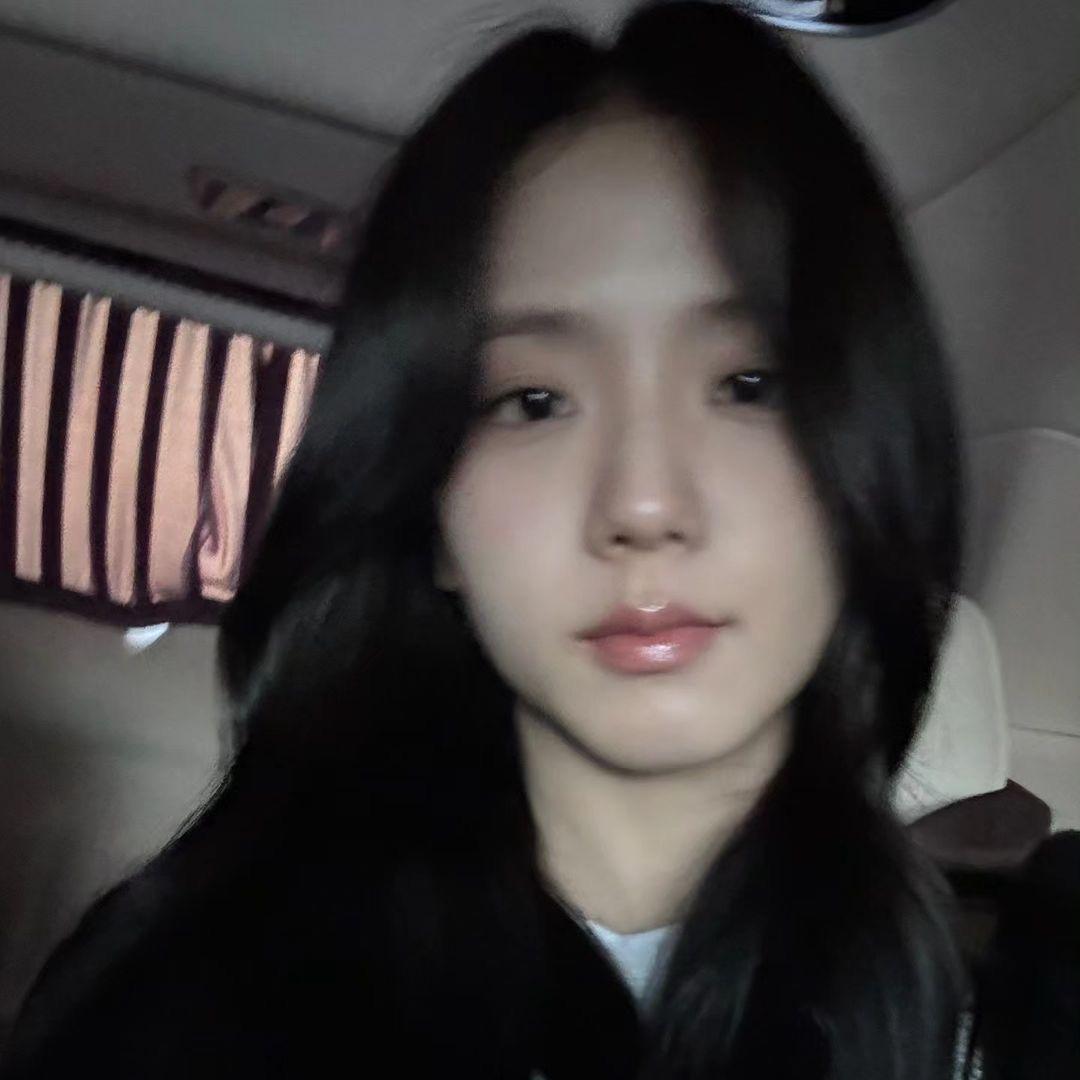 Jisoo0103🐰
