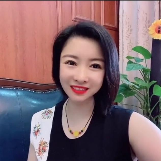 莹莹向前冲(同款在橱窗)