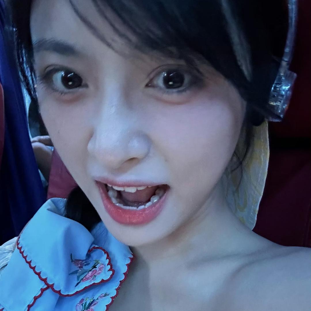 静旭姐姐。