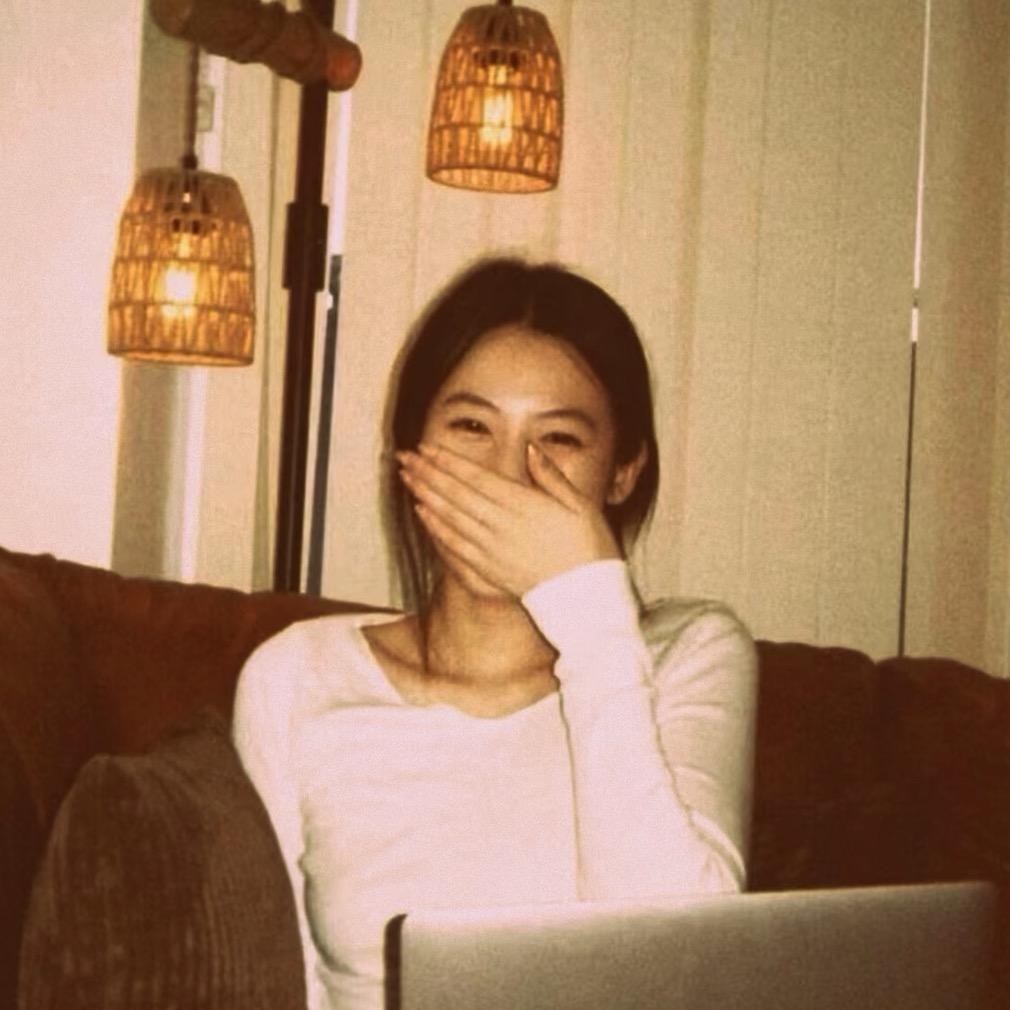 @屋顶上的拾荒人